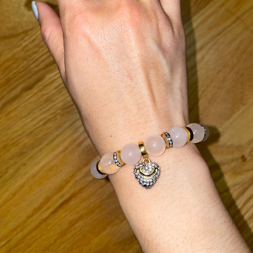 NWT juicy couture light pink beaded bracelet with heart charm